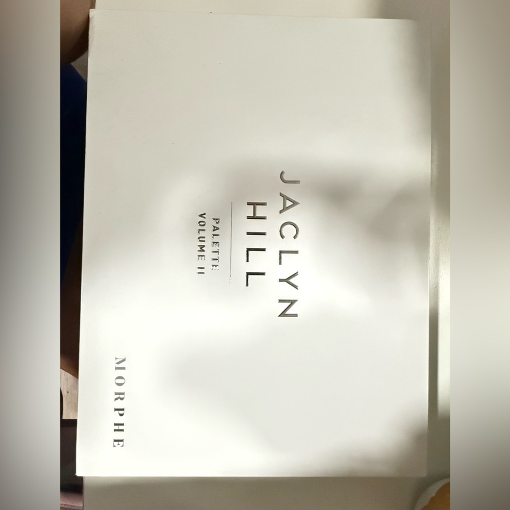 Morphe Jaclyn Hill Palette Volume II - Elegant White Design
